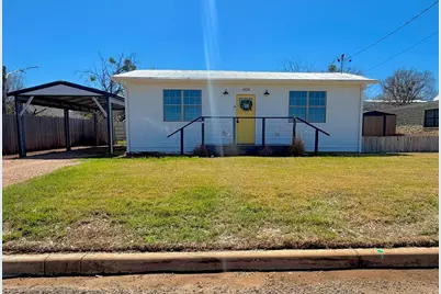 404 W Haynie Street, Llano, TX 78643 - Photo 1
