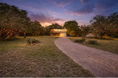 204 W Lakeshore Drive, Llano, TX 78643 - Photo 4