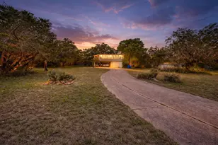 204 W Lakeshore Dr, Llano, TX 78643 - Photo 4