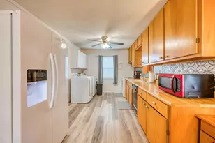 204 W Lakeshore Dr, Llano, TX 78643 - Photo 16