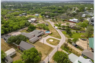 1307 Hillcrest Drive, Granite Shoals, TX 78654 - Photo 6