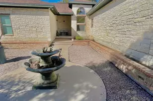 110 Llano Oaks Dr, Llano, TX 78643 - Photo 2