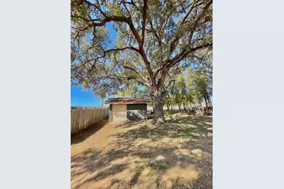 110 Llano Oaks Drive, Llano, TX 78643 - Photo 20