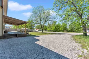 603 S Silver St, Burnet, TX 78611 - Photo 28