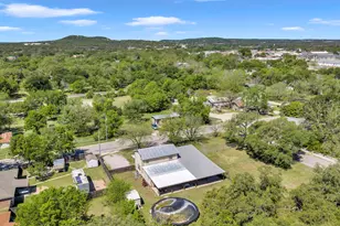 603 S Silver St, Burnet, TX 78611 - Photo 32