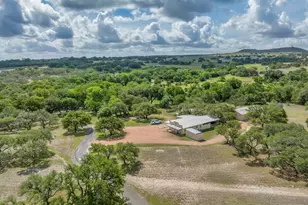 1912 Us-281 S Hwy, Johnson City, TX 78636 - Photo 30