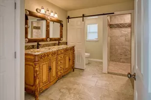 243 E Flag Creek Ranch Rd, Llano, TX 78643 - Photo 16