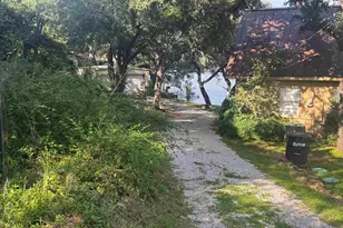602 Sycamore, Burnet, TX 78611 - Photo 2