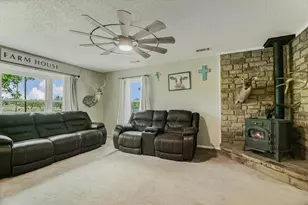 800 Texas Ave, Kingsland, TX 78639 - Photo 6