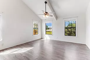 2906 Oak Ridge Dr, Horseshoe Bay, TX 78657 - Photo 10