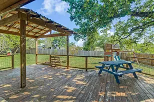 2906 Oak Ridge Dr, Horseshoe Bay, TX 78657 - Photo 8