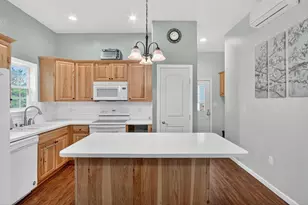 360 Darwin Dr, Burnet, TX 78611 - Photo 32