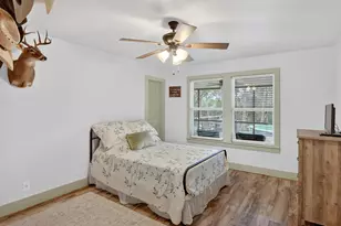 360 Darwin Dr, Burnet, TX 78611 - Photo 16