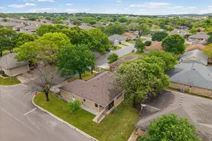 710 Cottonwood Dr, Burnet, TX 78611 - Photo 28