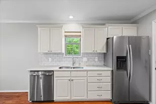 710 Cottonwood Dr, Burnet, TX 78611 - Photo 14