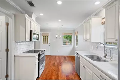 710 Cottonwood Drive, Burnet, TX 78611 - Photo 12