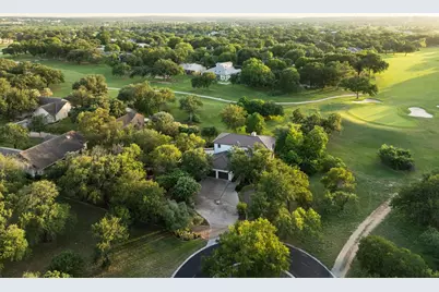 109 Northern Spur, Horseshoe Bay, TX 78657 - Photo 2