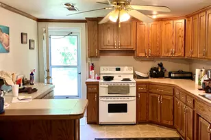 708 Avenue S, Marble Falls, TX 78654 - Photo 8