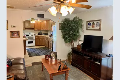 708 Avenue S, Marble Falls, TX 78654 - Photo 6