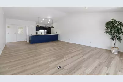 100 Bay Point Drive, Horseshoe Bay, TX 78657 - Photo 8