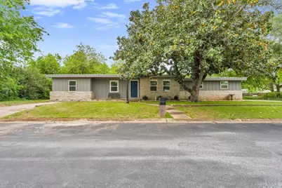 407 E Kerr Street, Burnet, TX 78611 - Photo 1