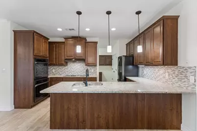 824 Sun Ray, Horseshoe Bay, TX 78657 - Photo 8