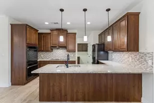 824 Sunray, Horseshoe Bay, TX 78657 - Photo 8