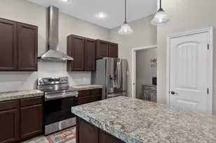 212 Knights Row, Cottonwood Shores, TX 78657 - Photo 10