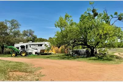 807 E Hwy 71 Highway, Llano, TX 78643 - Photo 18