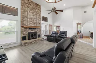 907 Sherman Dr, Marble Falls, TX 78654 - Photo 8