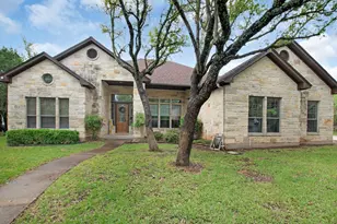 109 Camm Lary Cir, Burnet, TX 78611 - Photo 1