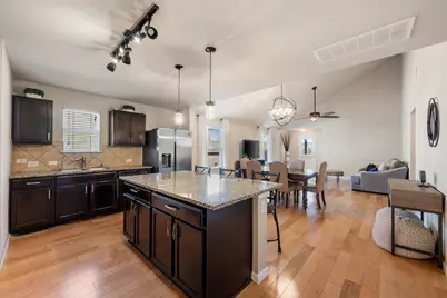 117 Liard River Road, Hutto, TX 78634 - Photo 6
