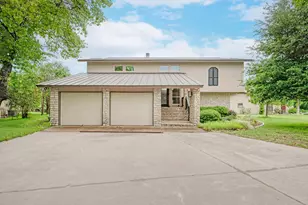320 Lucy Ln, Horseshoe Bay, TX 78657 - Photo 2