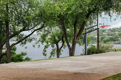 500 Lakeshore Drive, Marble Falls, TX 78654 - Photo 2