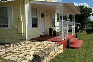 301 N Rhomberg, Burnet, TX 78611 - Photo 2
