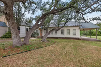 410 W West, Bertram, TX 78605 - Photo 30