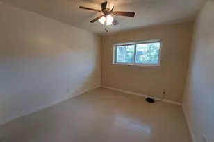 602 3rd St, Marble Falls, TX 78654 - Photo 2