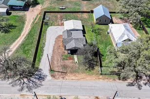 103 N Ave Q, Johnson City, TX 78636 - Photo 12