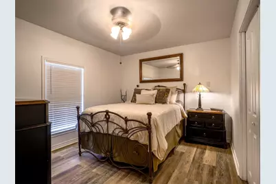 103 N Avenue Q, Johnson City, TX 78636 - Photo 18