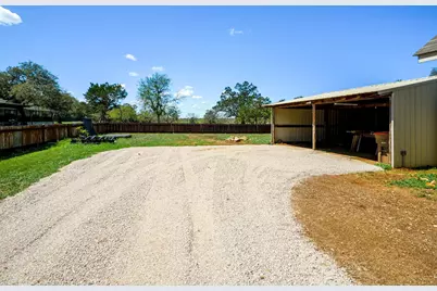 103 N Avenue Q, Johnson City, TX 78636 - Photo 14