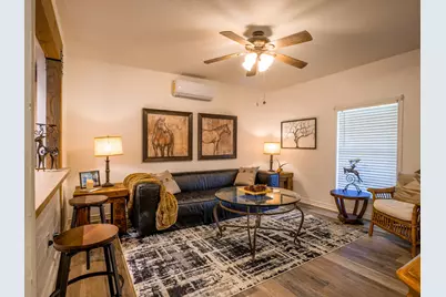 103 N Avenue Q, Johnson City, TX 78636 - Photo 6