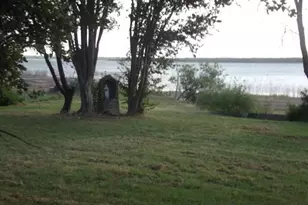 110 W Lakecrest Dr, Bluffton, TX 78607 - Photo 34