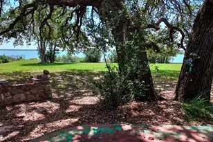 110 W Lakecrest Dr, Bluffton, TX 78607 - Photo 32