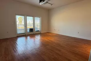 1401 S Flores St, San Antonio, TX 78204 - Photo 14
