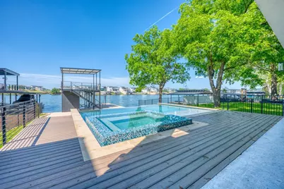 525 Lake Street Street, Kingsland, TX 78639 - Photo 2