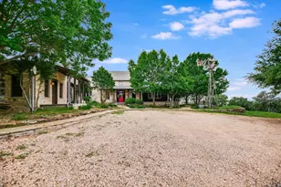 170 Sandstone Ridge, Marble Falls, TX 78654 - Photo 2