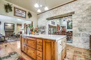 170 Sandstone Ridge, Marble Falls, TX 78654 - Photo 8