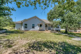 1863 Greenwood Ln, Kingsland, TX 78639 - Photo 2