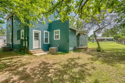 1005 Bayley, Llano, TX 78643 - Photo 32