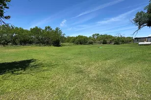 635 Village Loop, Tow, TX 78672 - Photo 18